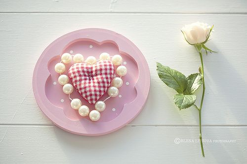 绝望的qq空间说说短语 所谓的爱有几个是真的.